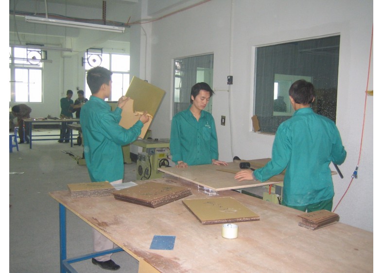SOURCING & PRODUCTION
